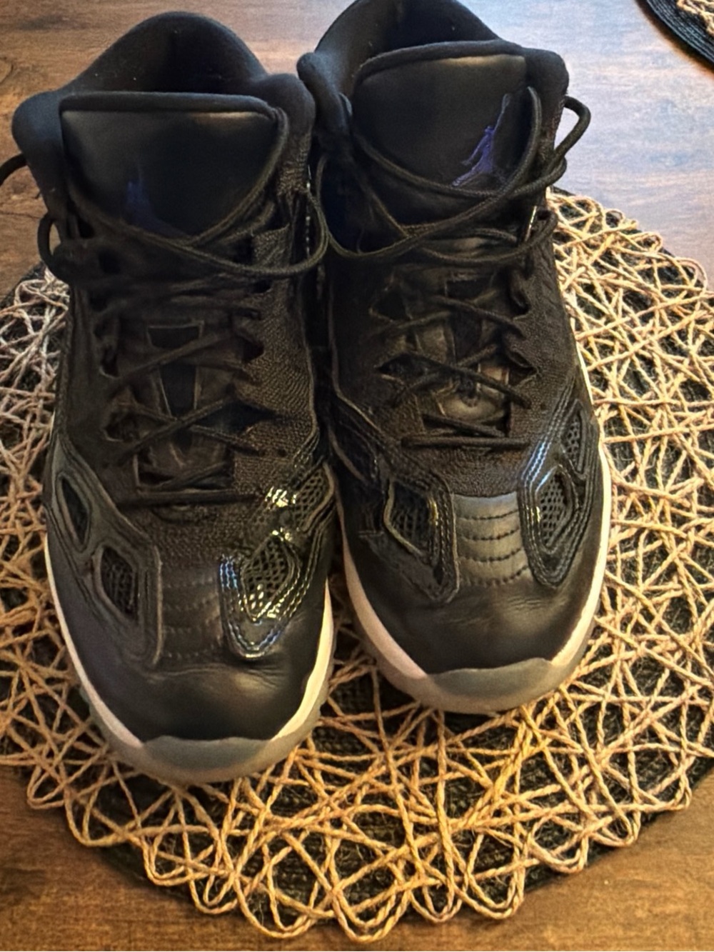 Jordan 11 Retro Black Low IE Space Jam sneaker